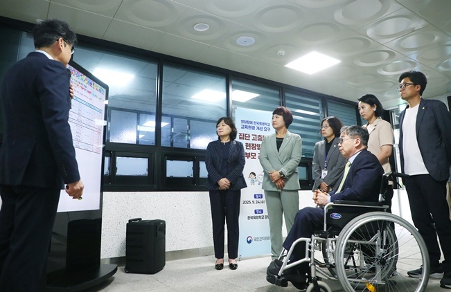 9월 24일(수) 한국육영학교에서 유철환 국민권익위원회 위원장과 학부모, 관계기관이 함께하는 현장 간담회에 참석하여 발달장애 학생들의 교육환경 개선을 위한 방안을 논의했다. 2 ⓒ타임즈 
