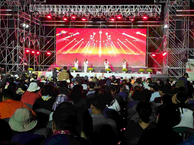 구리 코스모스축제 전야제(2) ⓒ타임즈