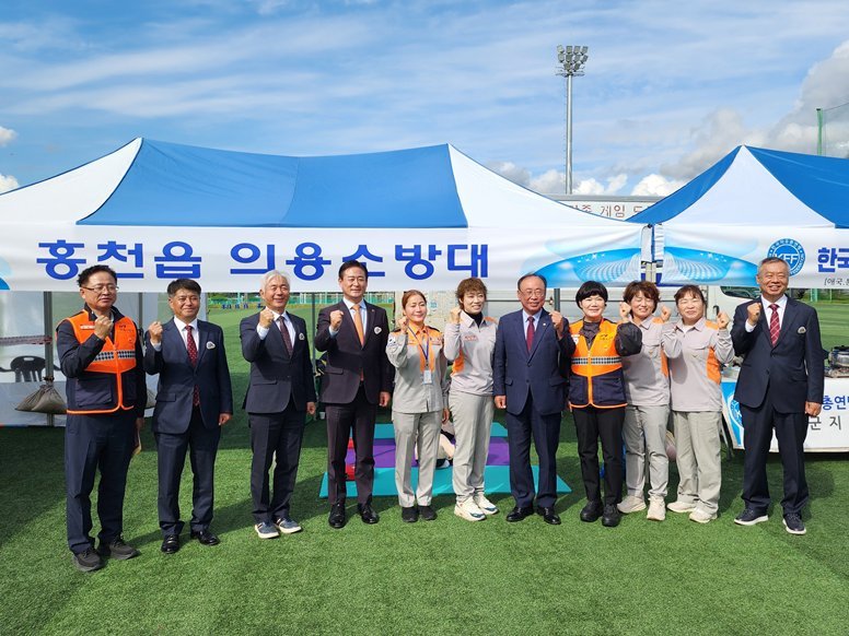 10월 23일 홍천읍생활체육공원에서 진행된 제22회 홍천읍 한마음대회에 참석했다. ⓒ타임즈 