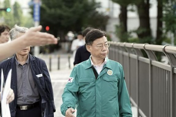 성남시 구미동 물빛정원-무지개마을, 다리로 잇는다
