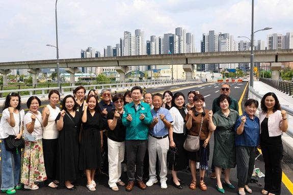 이상일 용인특례시장, 유림동~고림지구 연결도로 임시 개통 앞두고 현장점검