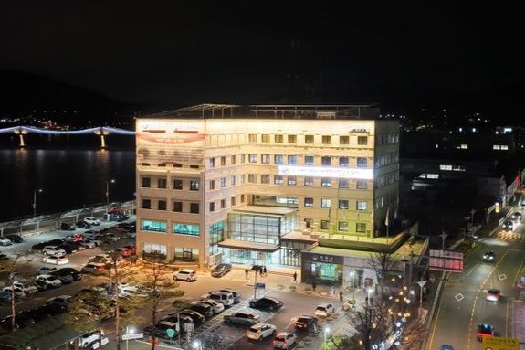 전진선 양평군수, 민중기 특별검사 사무실 전격 방문!