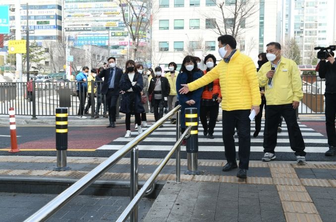 안승남 구리시장, ‘구리역 유니버설디자인 사업’ 현장 살펴