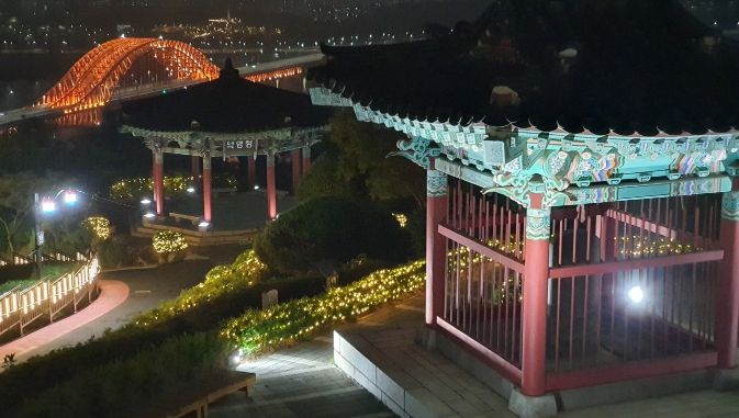 행주산성 야경