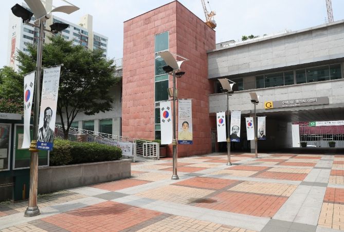 구리시 수택3동, 광복절 맞아 태극기와 독립운동가 배너기 게양