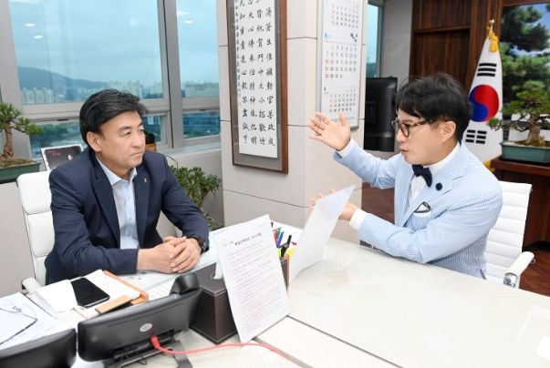 방송인 조영구씨 수해 피해 입은 광주시민 격려 위해 방문