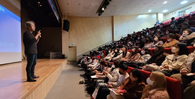 남양주시 도서관, 작가 초청 강연회 '책 읽기의 기적, 공부머리 독서법' 개최