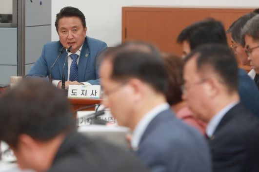 “생각과 발상의 전환으로 젊은이들이 찾는 충북 만들자”