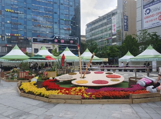 2023 고양 선인장 한마당 전시회에 설치된 선인장 조형물