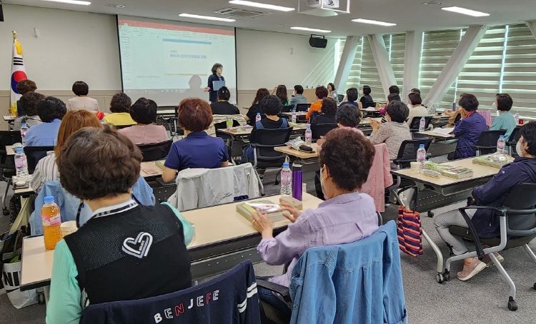 아이돌보미 보수교육 모습