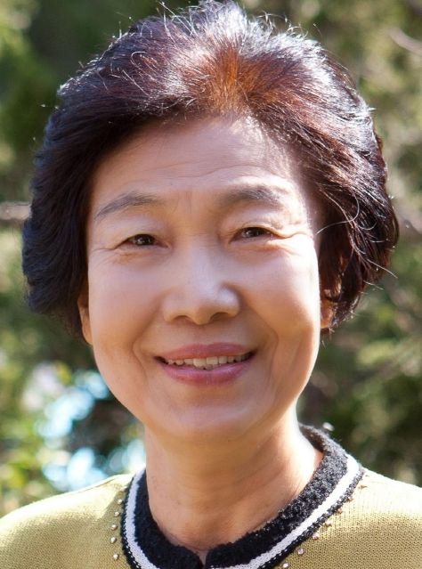 안영 소설가