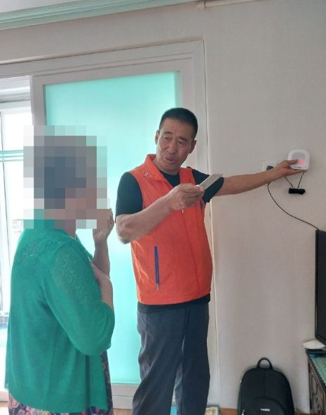 동두천시 로컬드림봉사회, 생연1동 취약계층 LED 무선 초인종 설치