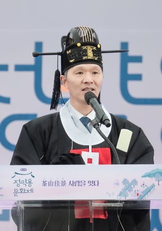 김현택 의장이 제37회 정약용 문화제 헌화‧향다례 행사에 참여했다.