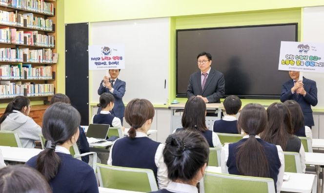 부평여고‧인천산곡고 수험생 격려 방문한 도성훈 인천광역시교육감