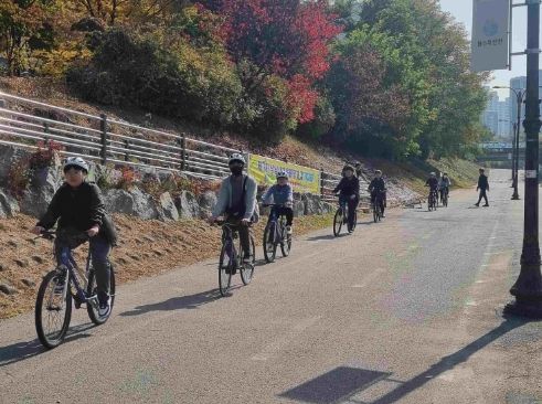 성남시청소년재단, 자전거 타며 탄소중립 실천하는 청소년들 분당서현청소년수련관, 자전거.탄소중립.풍경 『자.탄.풍』 성료