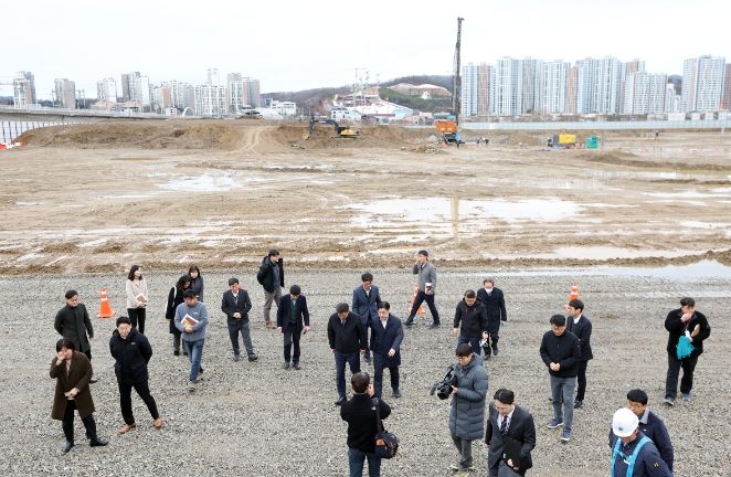 광주 종합운동장 건립 현장점검