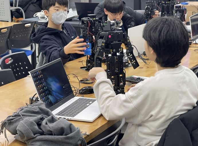 성남시청소년재단, 4차산업과 미래기술 주제의 행사 열어