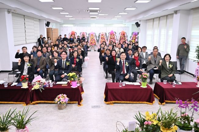 양평읍주민자치위원회 이취임식 단체사진