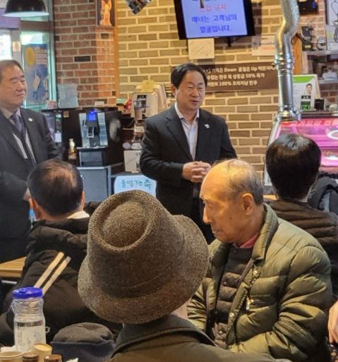 주광덕 남양주시장, 제105주년 3·1절 기념 광복회 독립유공자 가족 조찬 격려