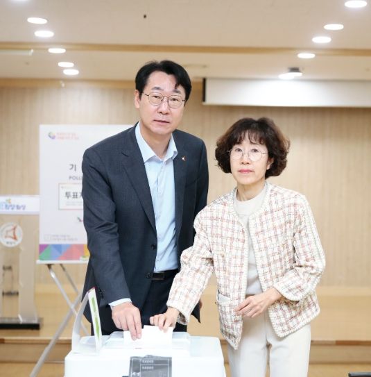 정명근 화성시장, 사전투표 참여로 유권자 투표 참여 독려