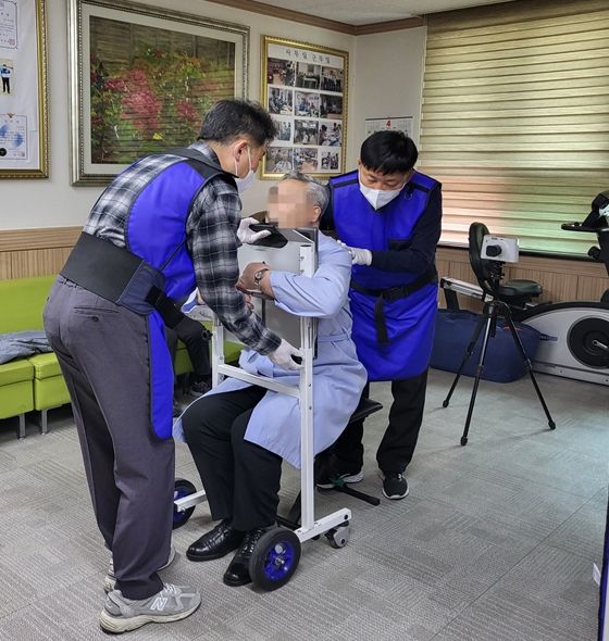취약계층 이동검진 사진