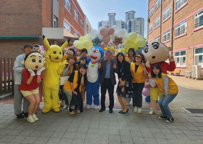 송화초, 어린이날 축하 등교맞이 행사