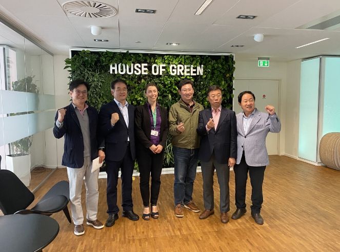 스테이트 오브 그린을 방문한 전국대도시시장협의회(좌측에서 두 번째 이동환 고양특례시장)