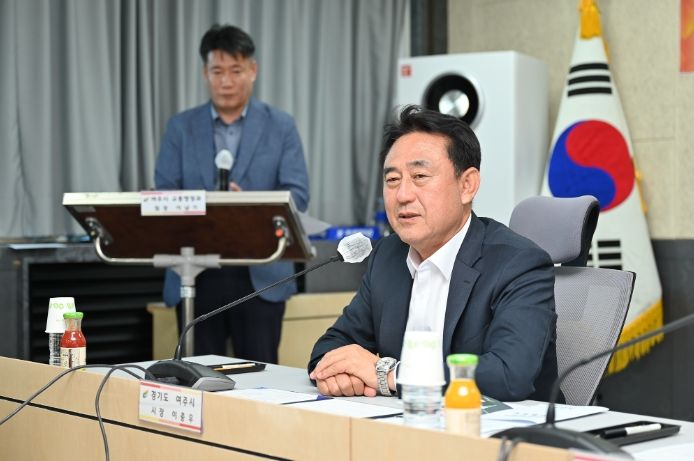 여주시-농협, ‘어르신 시내버스 무상교통 지원사업’을 위한 업무협약