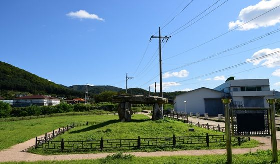강화 부근리 점골 고인돌 <인천광역시 기념물, 1995.3. 2. 지정>