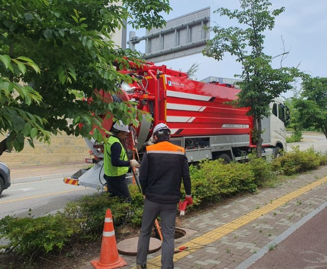 경기주택도시공사, 집중호우 대비 오·폐수관로 준설 실시 완료