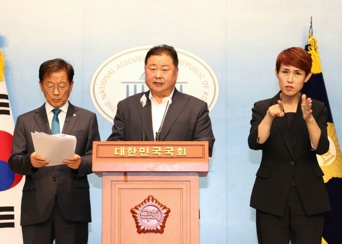 김경일 파주시장, 국회서 회견 열어 대북전단 살포 중단 호소