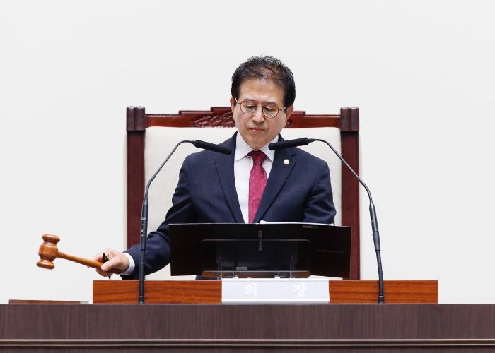허경행 의장