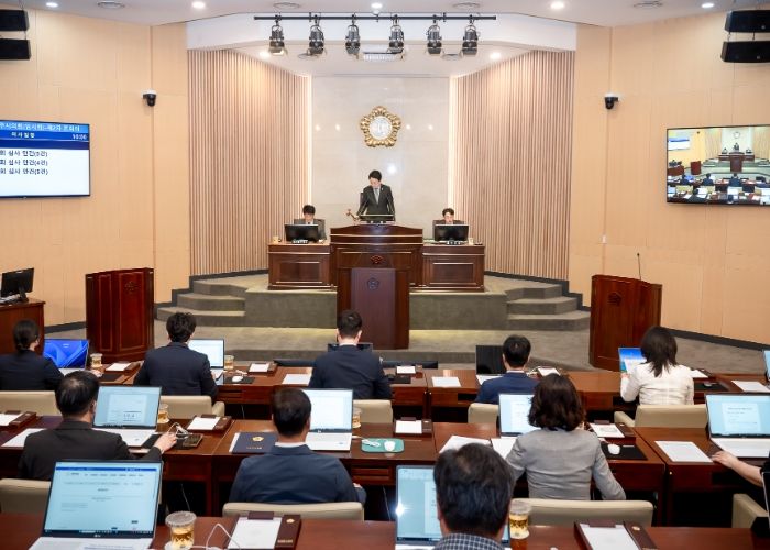 2024.07.19. 남양주시의회는 2차 본회의를 끝으로 제305회 임시회를 폐회했다.