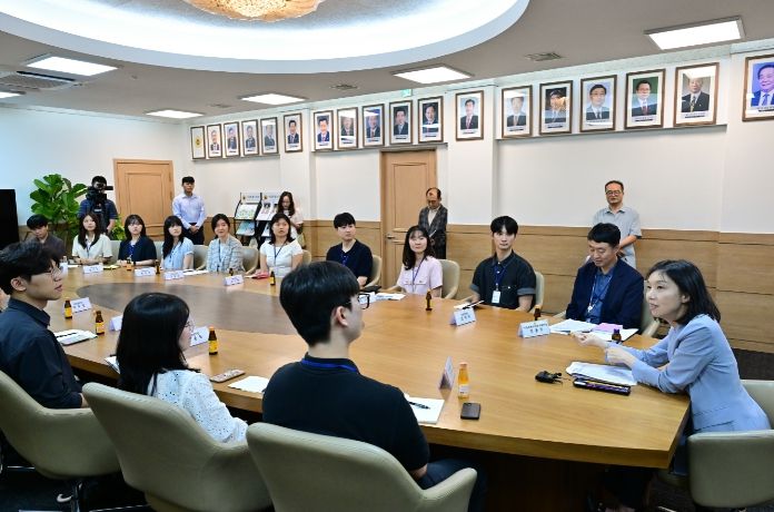의장과의 대화