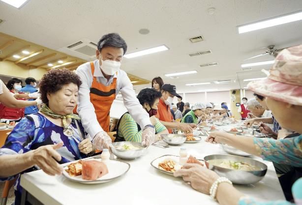 광주시 노인복지관, 말복 맞이 어르신 건강 기원 복달임