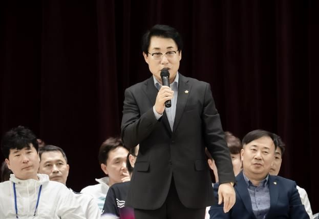 남양주시의회는 2024 제18회 남양주시장기 배드민턴대회에 참석했다.