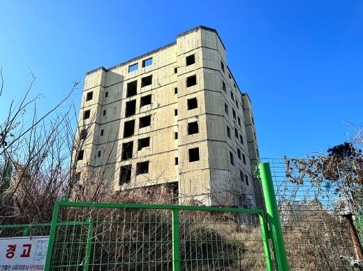 경기도, ‘도심 흉물’ 공사중단 건축물 18곳 정비 완료. 남은 33곳도 정비 추진