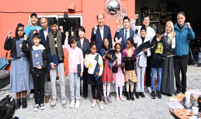 동두천시 도비 장학회, 관내 다문화 청소년에게 장학금 전달