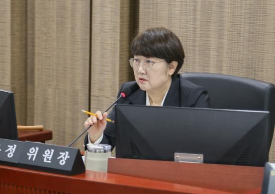 경기도의회 경제노동위, 경기도 사회혁신경제국-사회적경제원 행정사무감사 실시