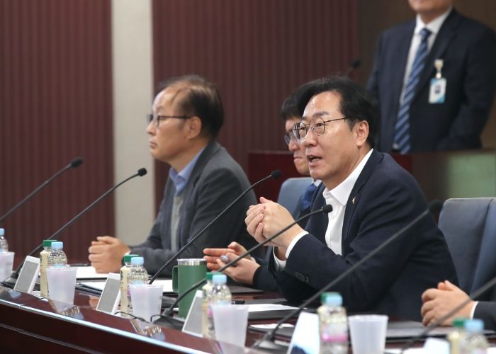 화성시, 관내 시공사 11개사와 지역경제 활성화를 위한 업무협약(MOU) 체결