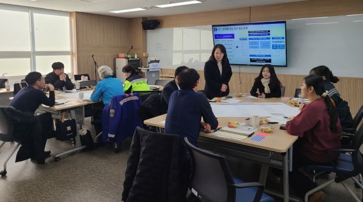 국제안전도시 광명시(시장 박승원)가 27일 평생학습원에서 지속가능한 안전도시를 구현하기 위한 ‘국제안전도시 분과별 실무위원회’를 개최했다.