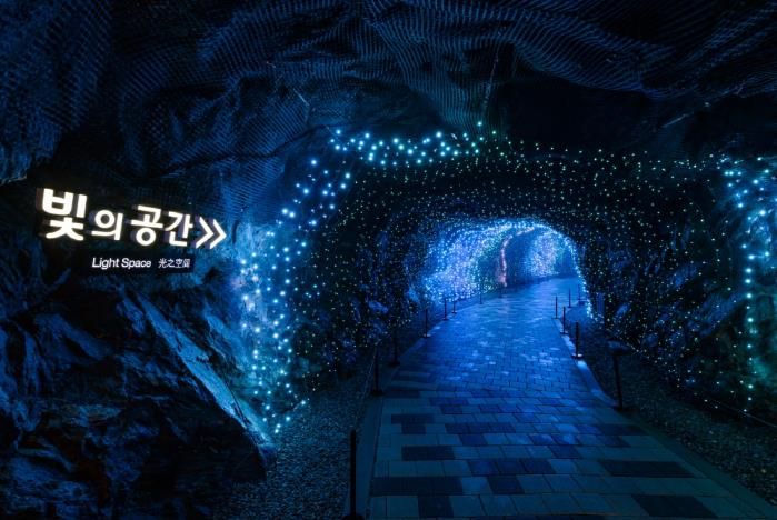 빛의 공간