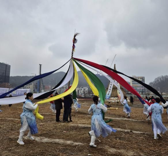 시흥시, 새해의 안녕과 풍요 기원...'정월대보름 한마당' 성료