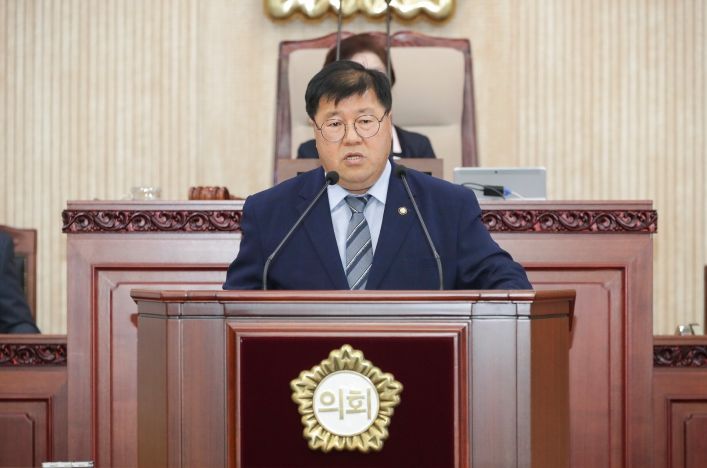 고양시의회 건설교통위원회 소속 임홍열 의원(주교·흥도·성사1·성사2)