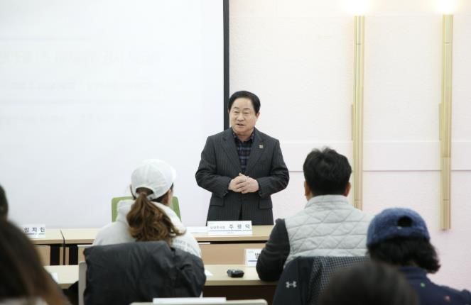 남양주시, '어린이 테니스 아카데미' 휴먼북 강사 워크숍 개최