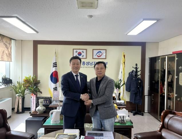 더불어민주당 이준배 대표의원 한국노총 성남지역지부 방문