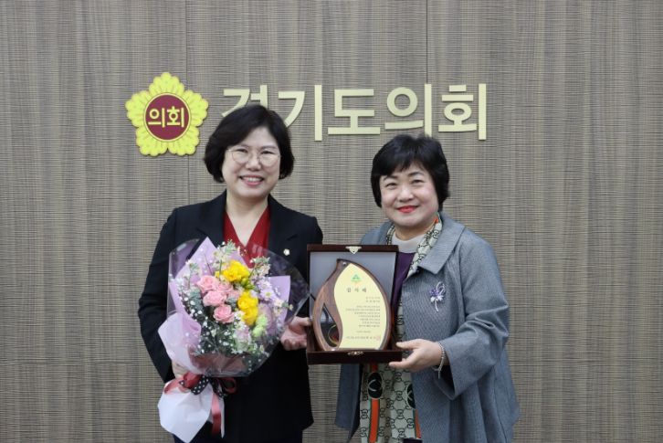 이애형 위원장, 버드내노인복지관으로부터 감사패 받아