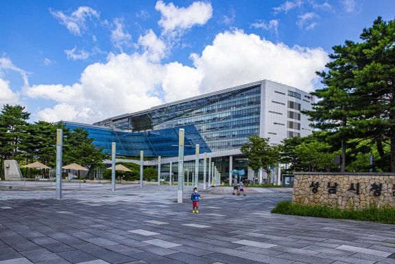 성남산업진흥원, 고령친화제품 홍보체험관 전시기업 모집