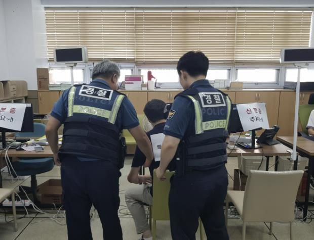 민생회복 소비쿠폰 신청 현장도 안전하게, '시흥시 신천동 특이민원 대응 모의훈련' 실시