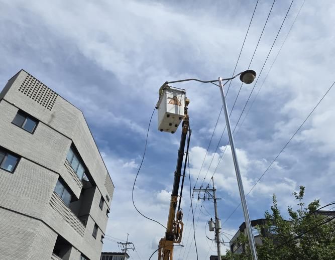 가로등.보안등 유지보수 작업사진.